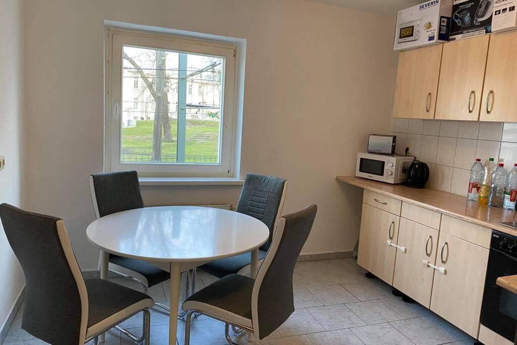 Beste Lage In Rostock: 2-Zimmerwohnung Mit Balkon Im 1.Og Extérieur photo
